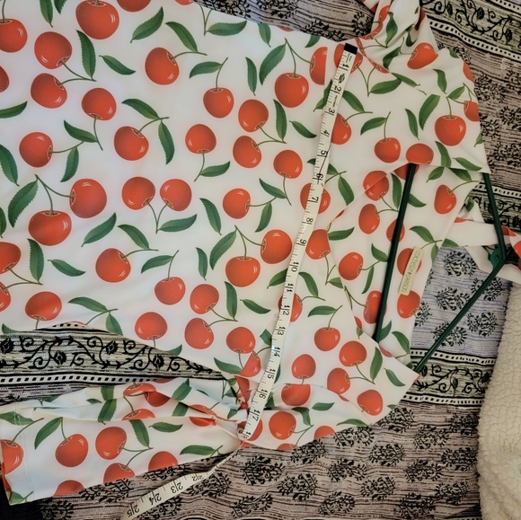 Cherry print mini dress - Picture 6 of 7